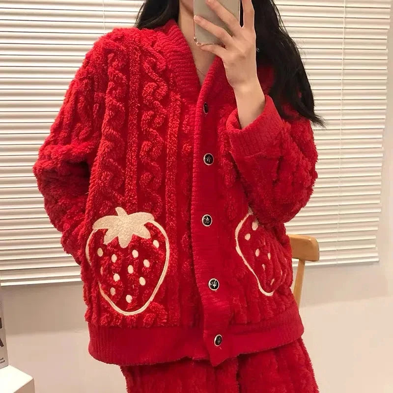 Winter Strawberry Pajamas Set Women Pyjamas Sets Thick Coral Velvt Flannel Girl Warm Lounge Sleepwear Pajama Sets